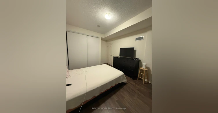 2318-339 Rathburn Road W, Mississauga, ON, L5B 0K6 - 11