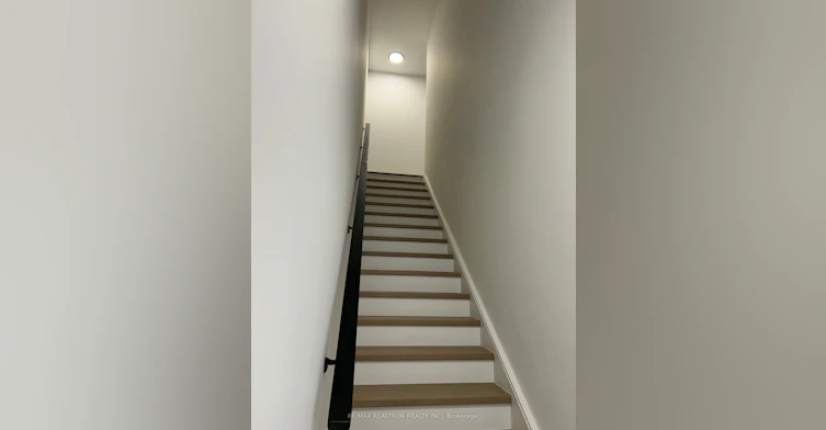 15-20 Lagerfeld Drive, Brampton, ON, L7A 5L4 - 10