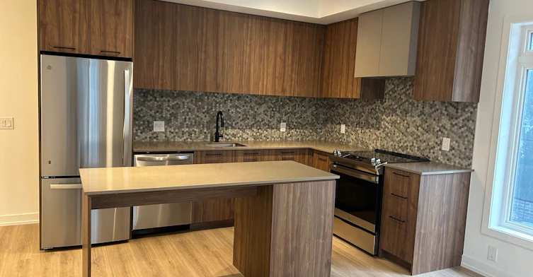 15-20 Lagerfeld Drive, Brampton, ON, L7A 5L4 - 8