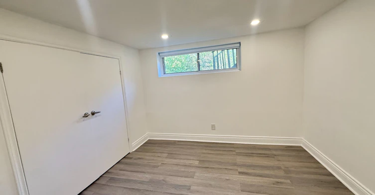 Basement-41 Brixham Terrace, Toronto, ON, M3M 2R9 - 5