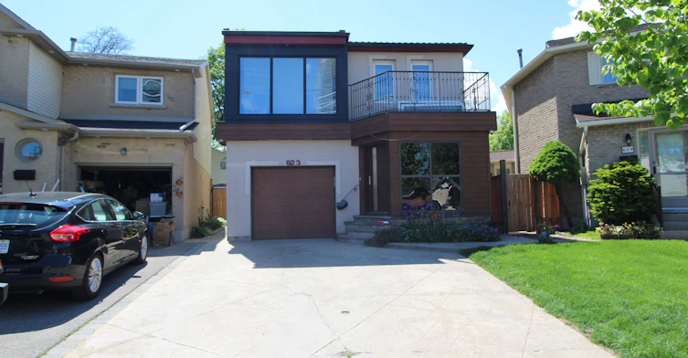 623 Hartfordshire Lane, Mississauga, ON, L5B 2W9