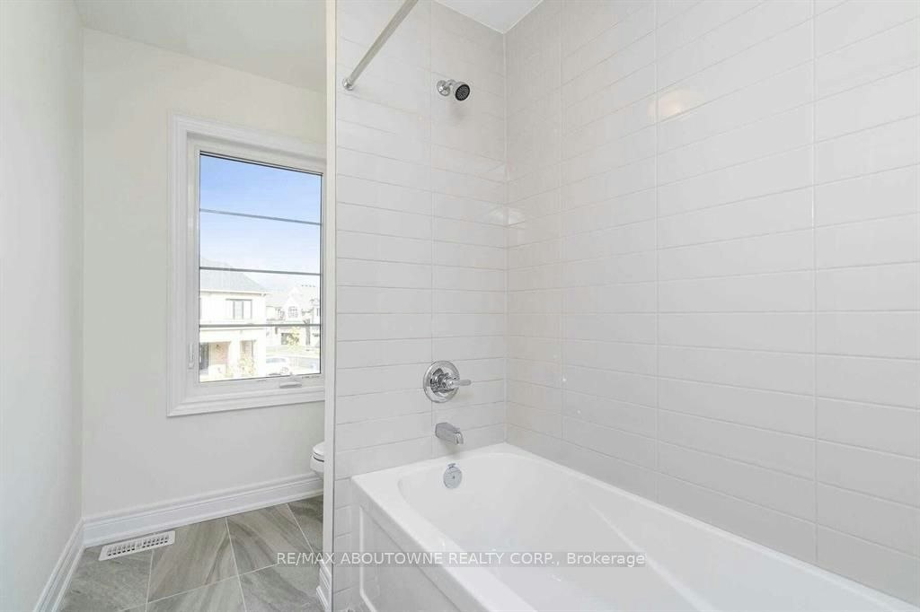 1372 Argall Court, Milton, ON, L9T 7K6 - 32