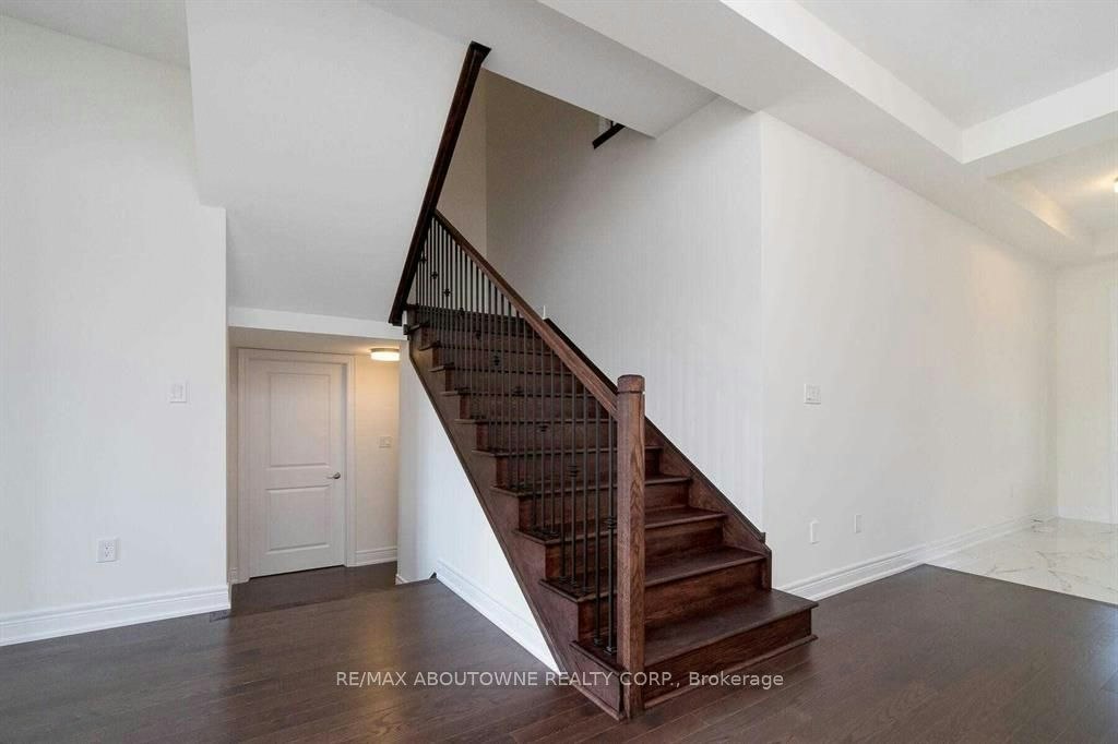 1372 Argall Court, Milton, ON, L9T 7K6 - 16