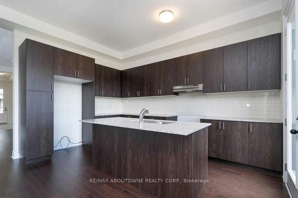 1372 Argall Court, Milton, ON, L9T 7K6 - 6