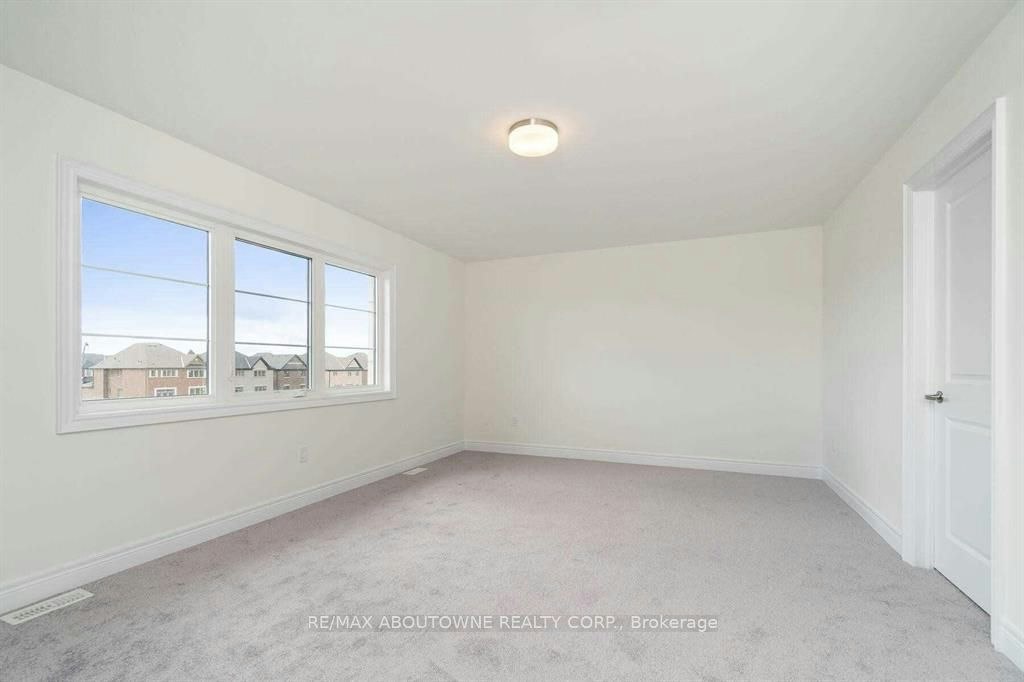 1372 Argall Court, Milton, ON, L9T 7K6 - 18