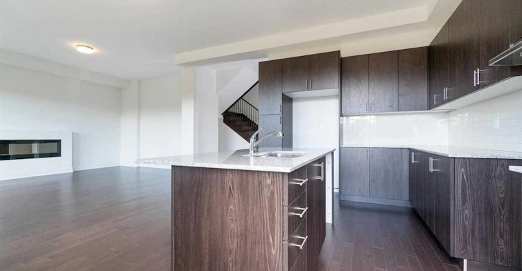 1372 Argall Court, Milton, ON, L9T 7K6 - 8