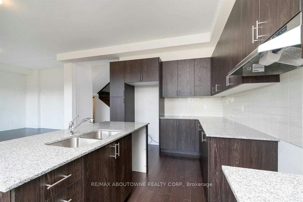 1372 Argall Court, Milton, ON, L9T 7K6 - 7