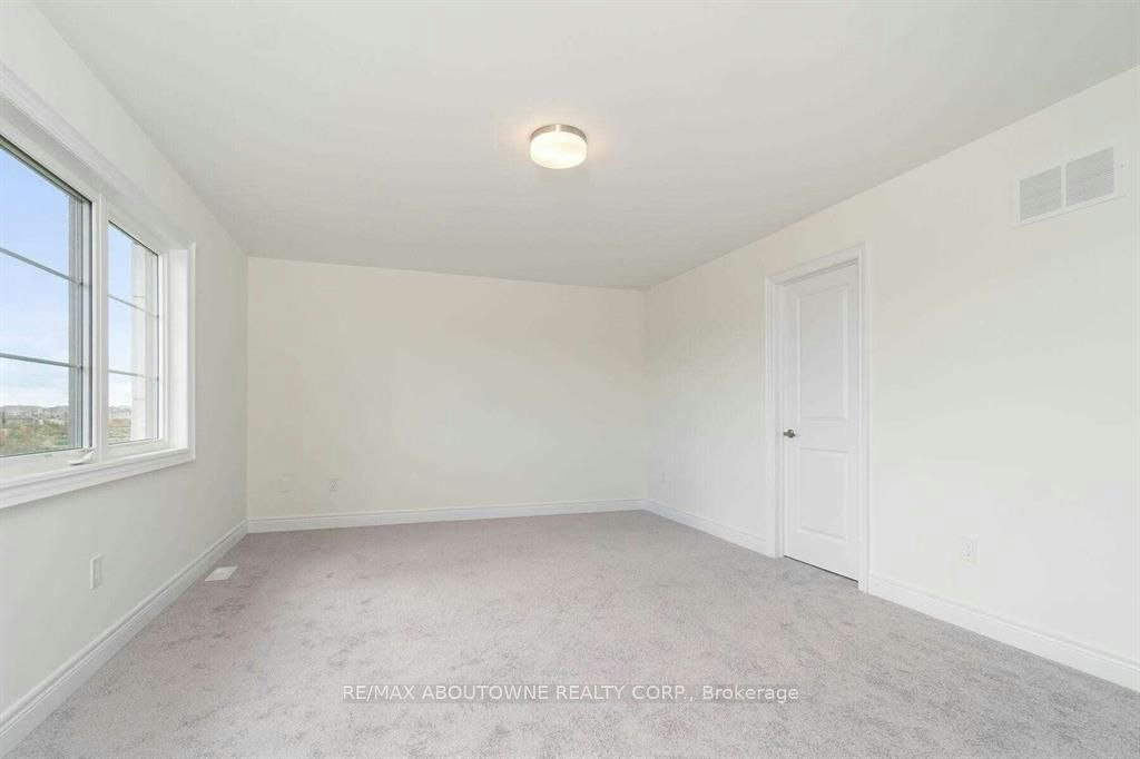 1372 Argall Court, Milton, ON, L9T 7K6 - 19