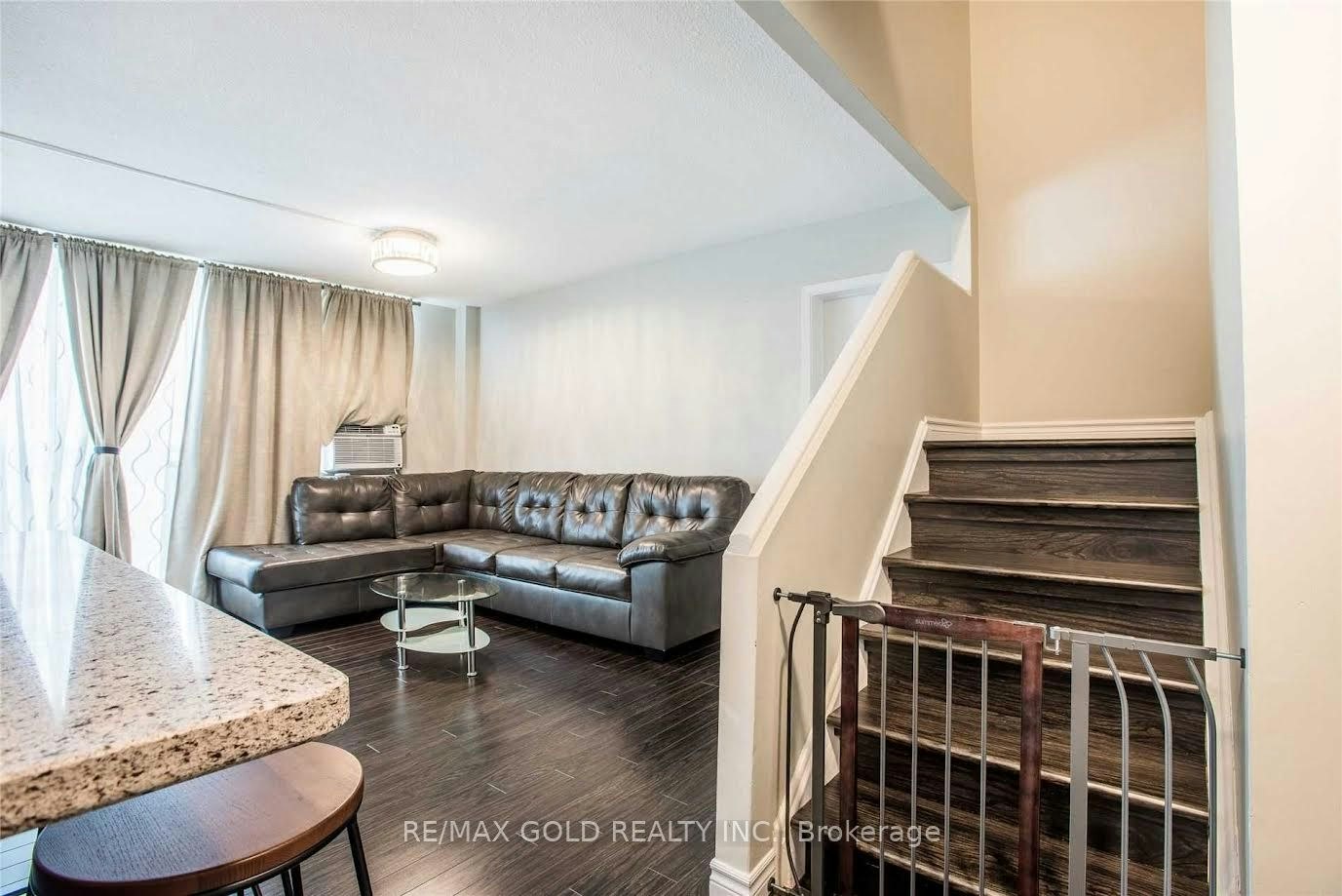 312-1050 Stainton Drive, Mississauga, ON, L5C 2T7 - 5