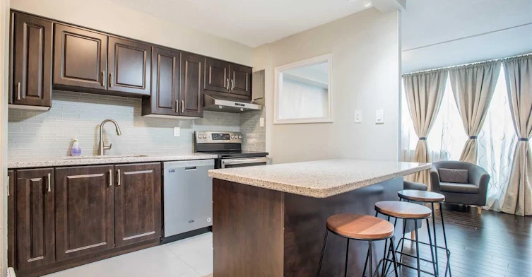 312-1050 Stainton Drive, Mississauga, ON, L5C 2T7 - 8