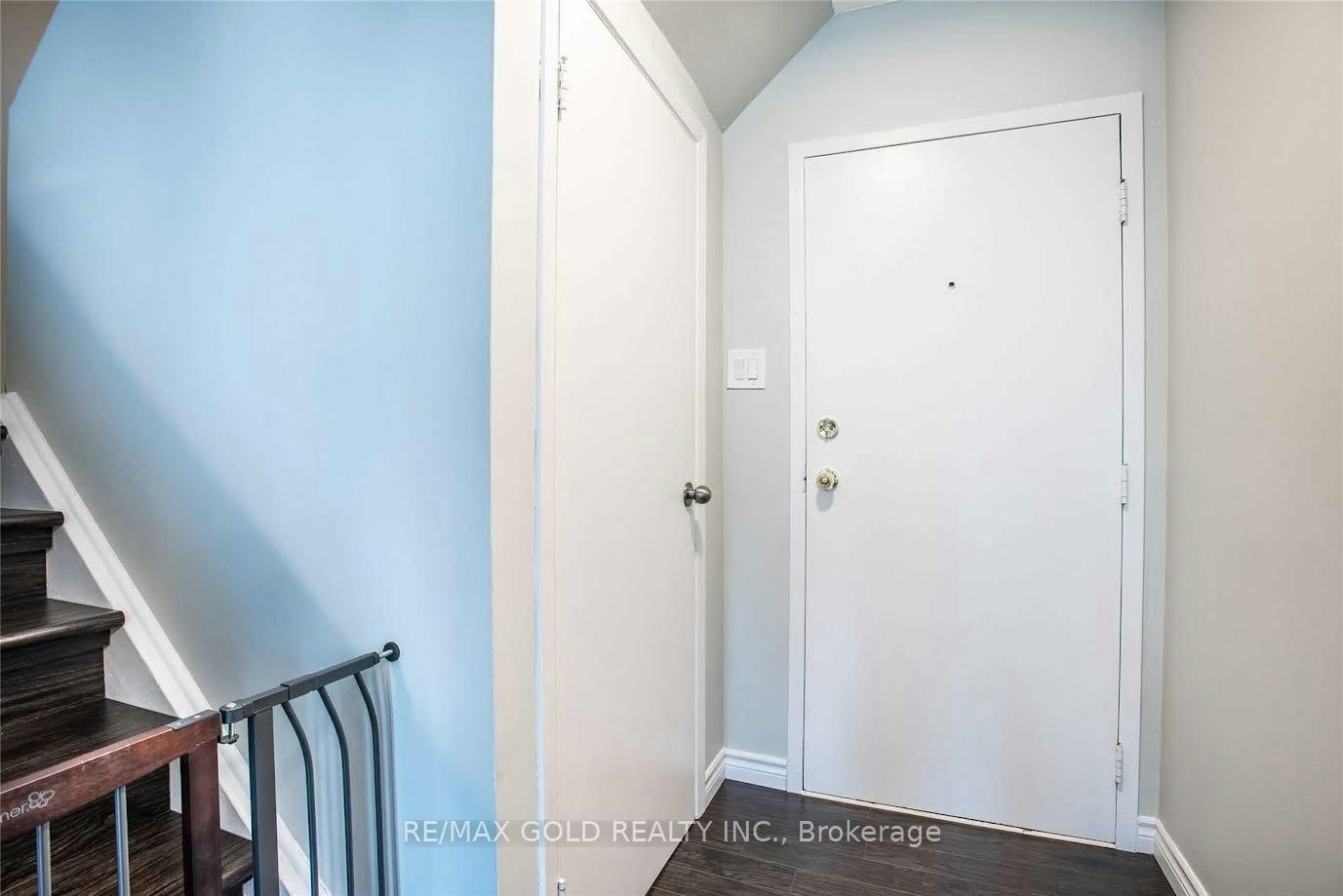 312-1050 Stainton Drive, Mississauga, ON, L5C 2T7 - 9