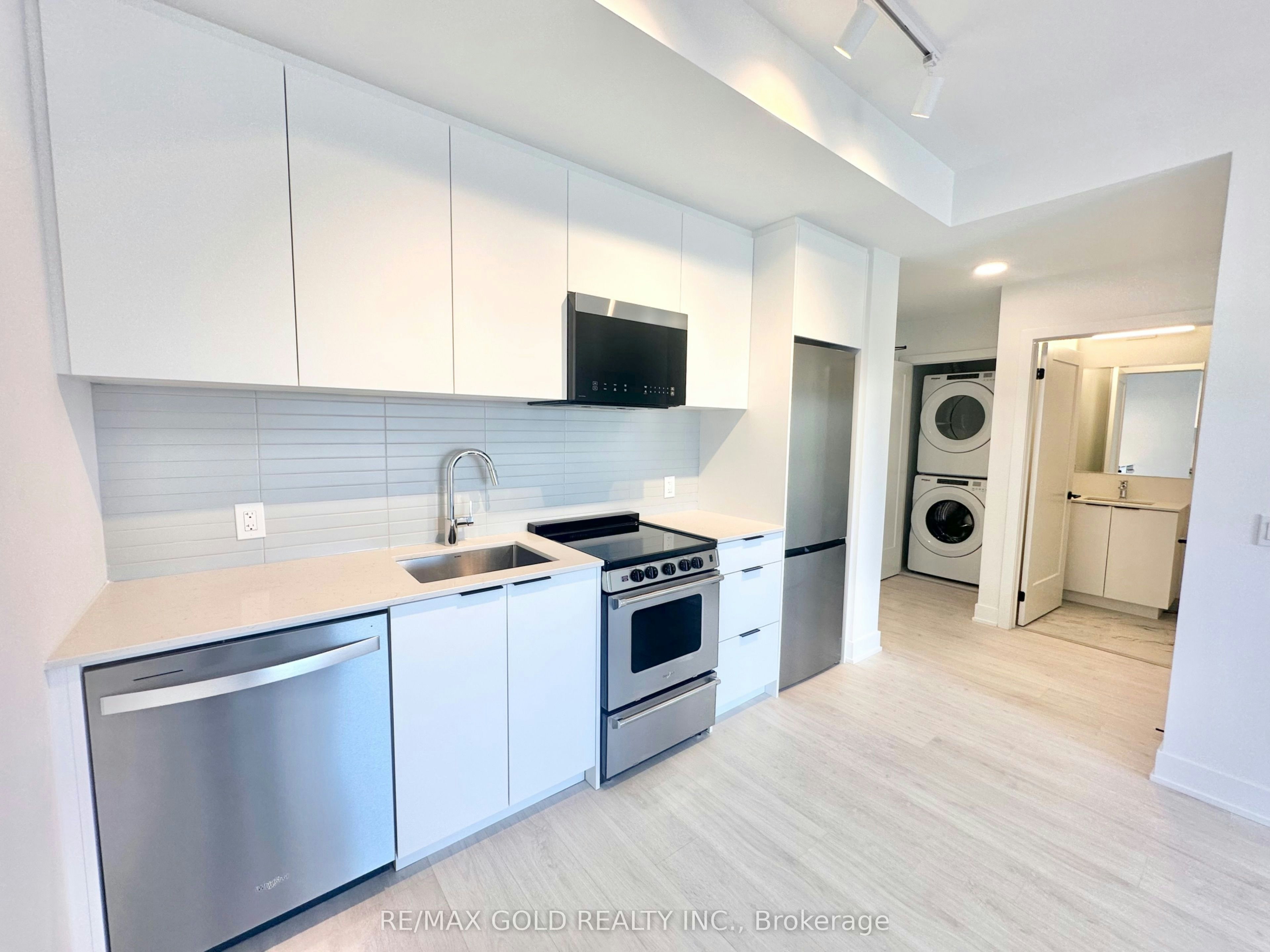 605-3008 William Cutmore Boulevard, Oakville, ON, L6H 8E7 - 6