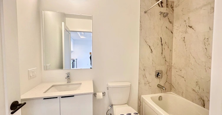 605-3008 William Cutmore Boulevard, Oakville, ON, L6H 8E7 - 16