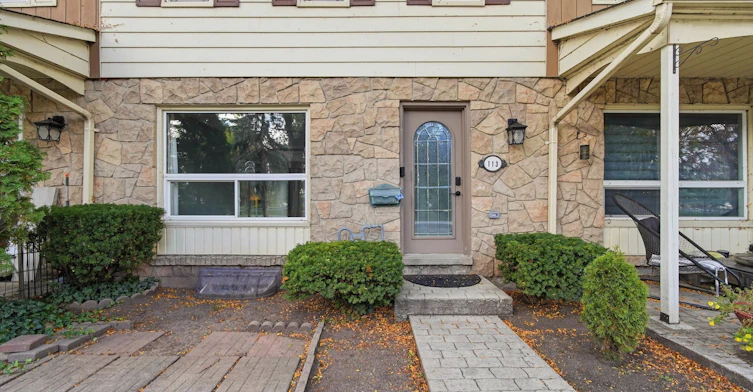 113-5475 Lakeshore Road, Burlington, ON, L7L 1E1 - 3