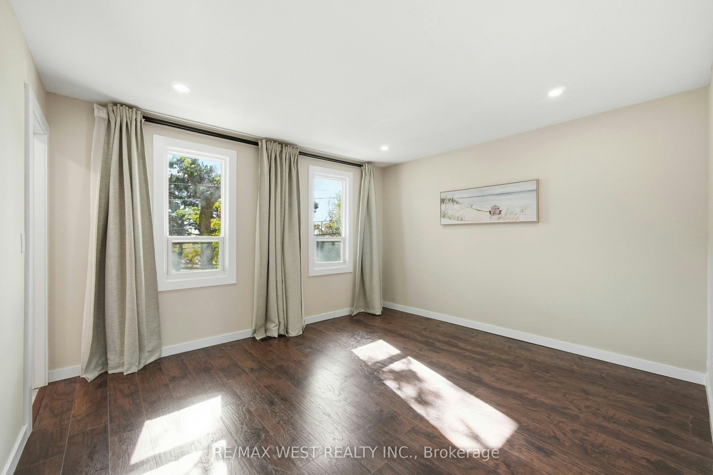 113-5475 Lakeshore Road, Burlington, ON, L7L 1E1 - 11