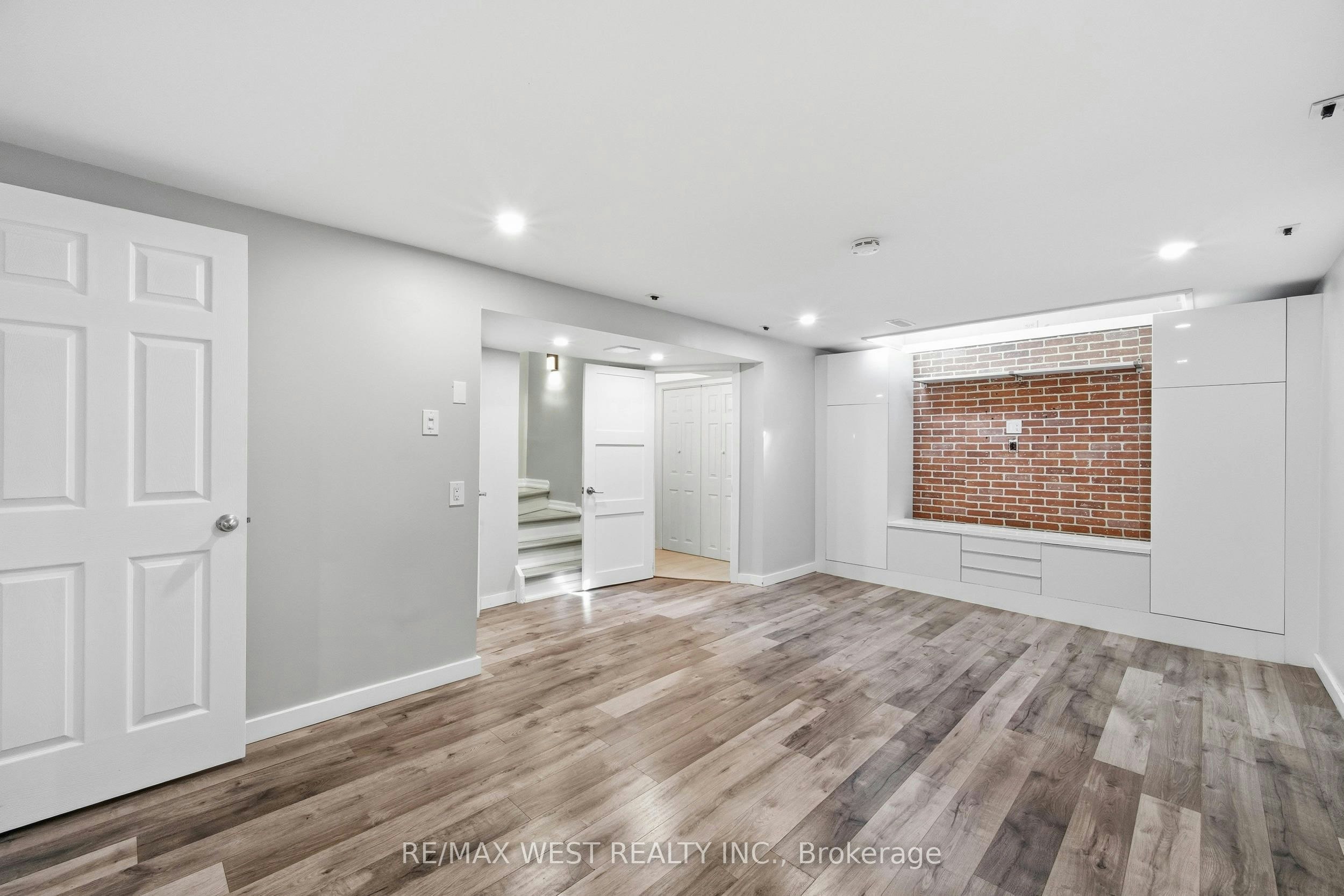 113-5475 Lakeshore Road, Burlington, ON, L7L 1E1 - 18