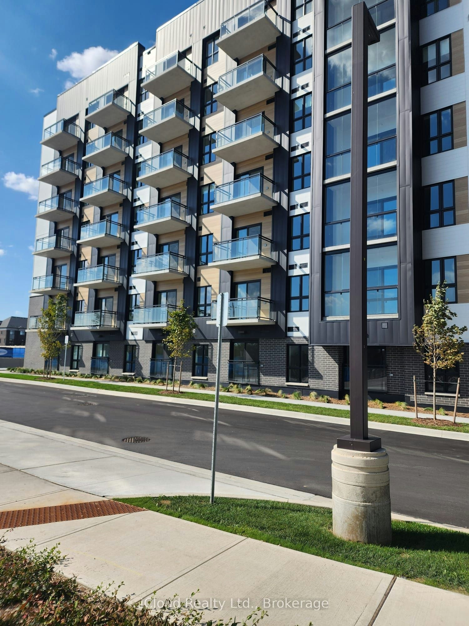 407-3008 Willam Cutmore Boulevard, Oakville, ON, L6H 3S3 - 10