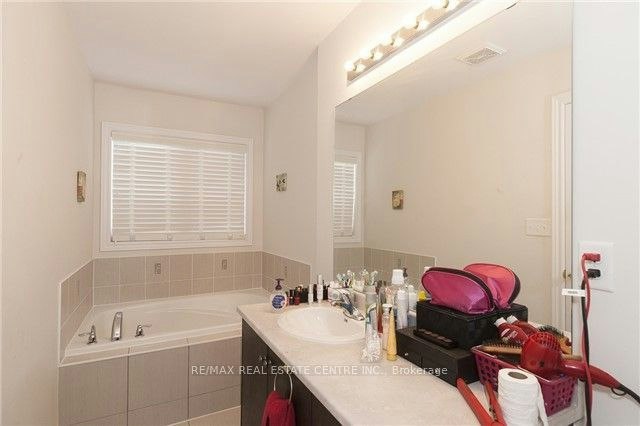 1413 Granrock Crescent, Mississauga, ON, L5V 0E1 - 13