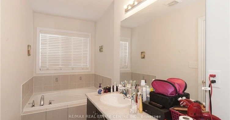 1413 Granrock Crescent, Mississauga, ON, L5V 0E1 - 13