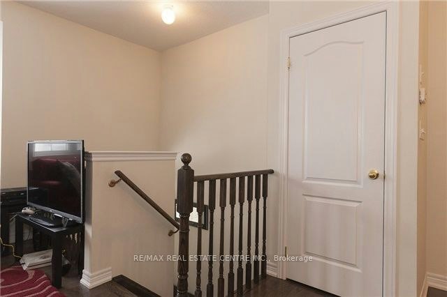 1413 Granrock Crescent, Mississauga, ON, L5V 0E1 - 4