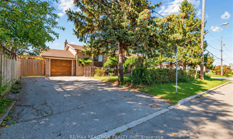 91 Spenvalley Drive