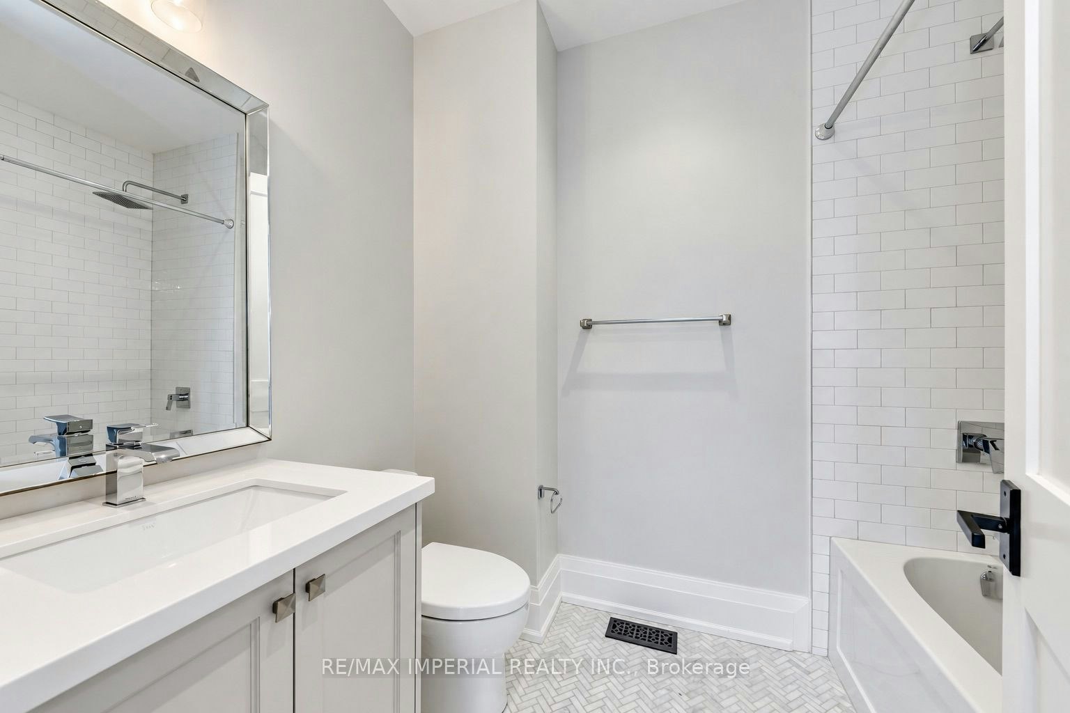 1517 Duncan Road, Oakville, ON, L6J 2R5 - 38