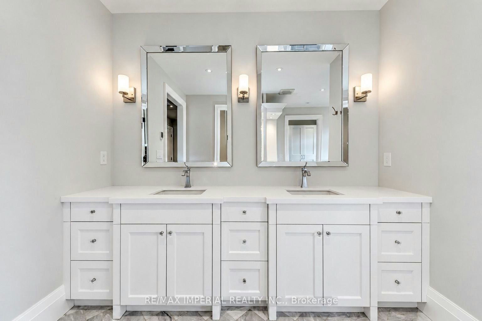 1517 Duncan Road, Oakville, ON, L6J 2R5 - 32