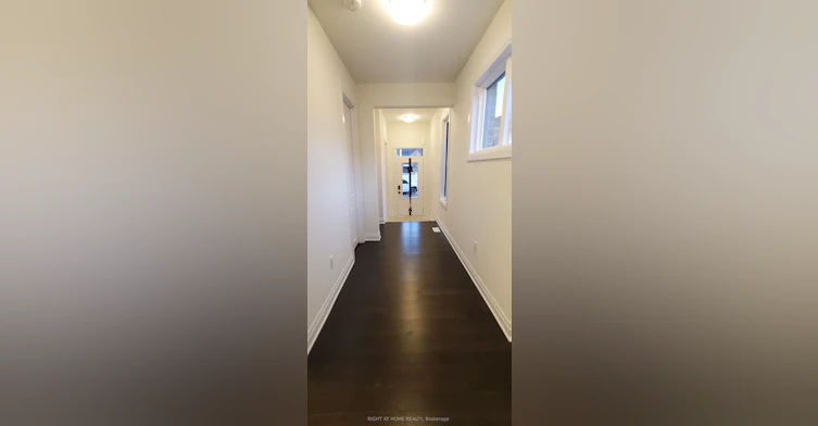 18 Kings Hill Drive, Brampton, ON, L7A 0B8 - 2