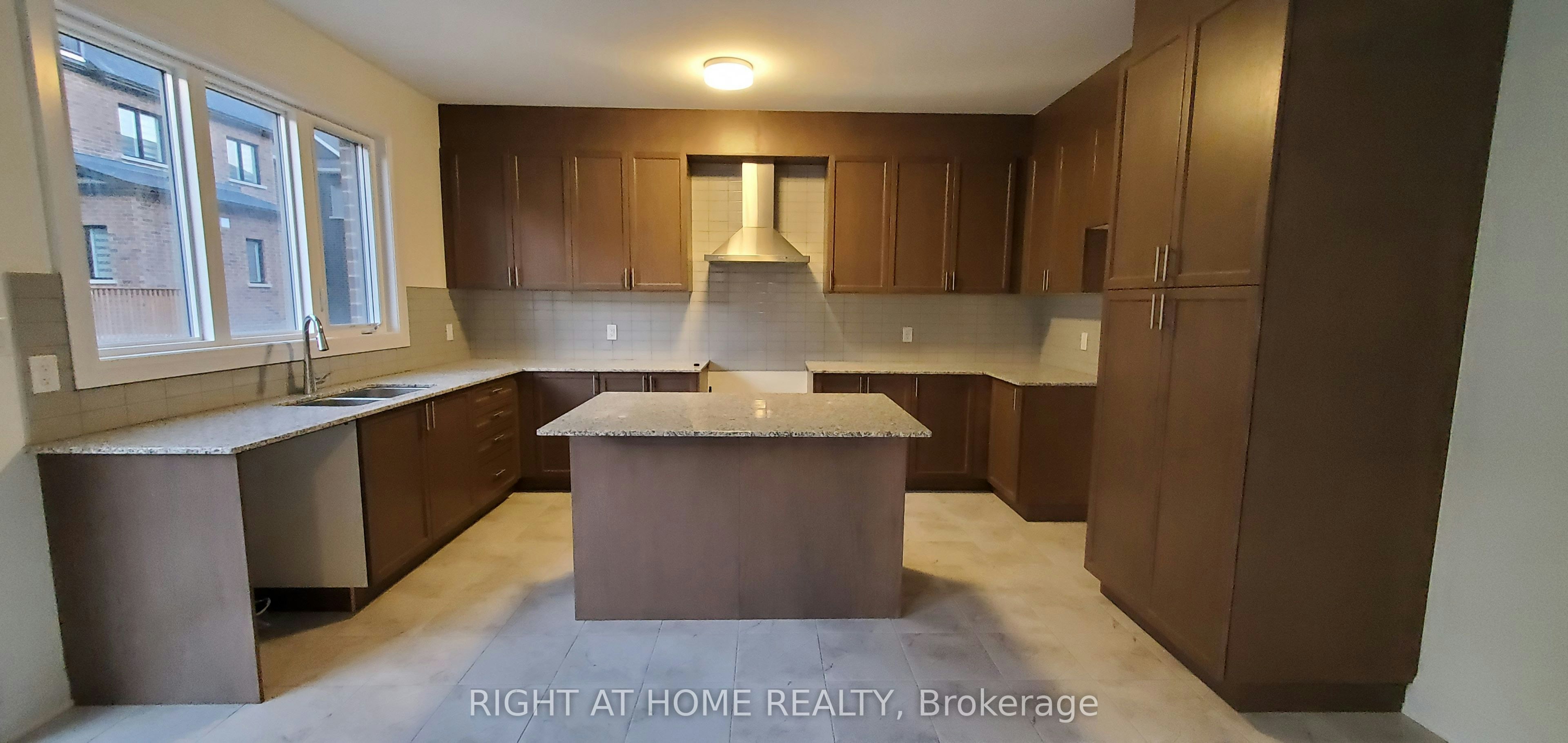 18 Kings Hill Drive, Brampton, ON, L7A 0B8 - 6