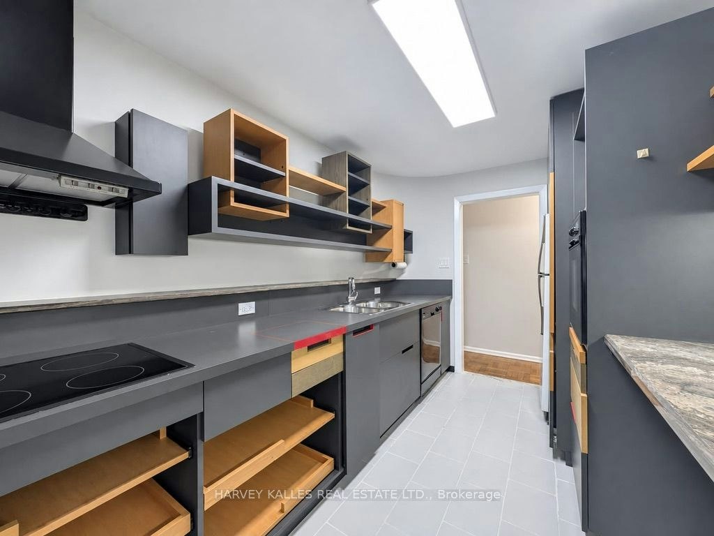 1B-65 Old Mill Road, Toronto, ON, M8X 1G9