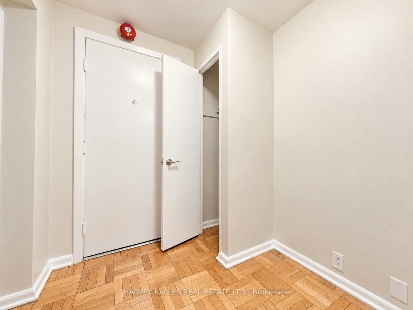 1B-65 Old Mill Road, Toronto, ON, M8X 1G9 - 2