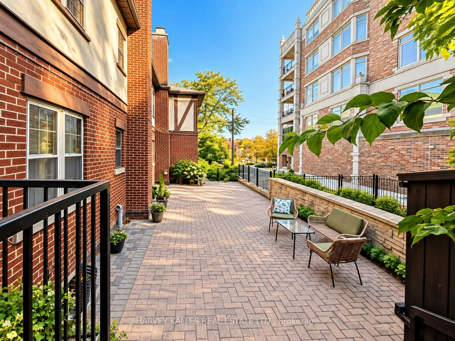1B-65 Old Mill Road, Toronto, ON, M8X 1G9 - 28