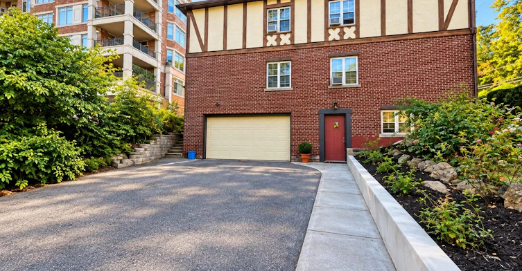 1B-65 Old Mill Road, Toronto, ON, M8X 1G9 - 25