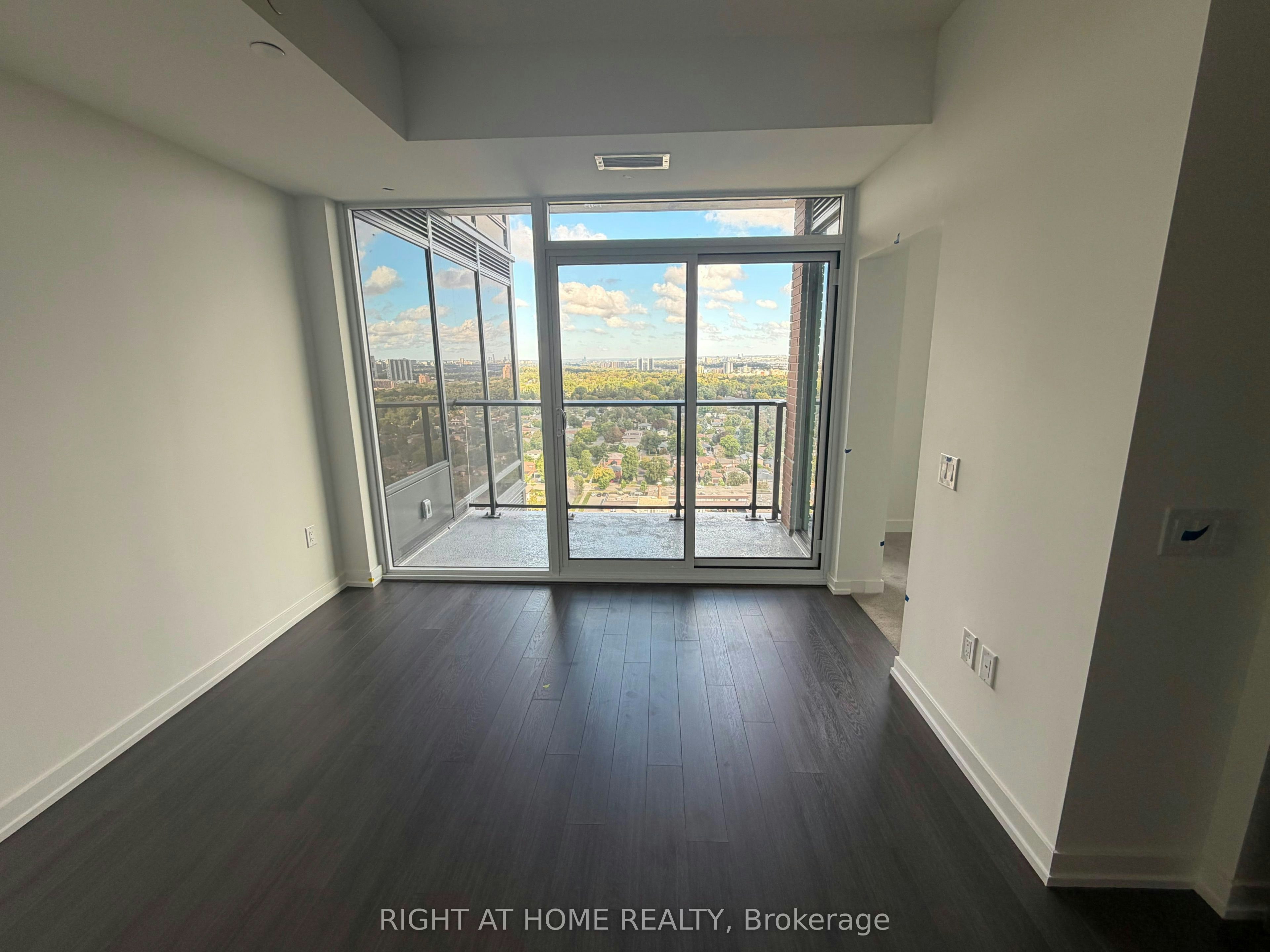 2320-4010 Eglinton Avenue W, Toronto, ON, M9A 0G5 - 11
