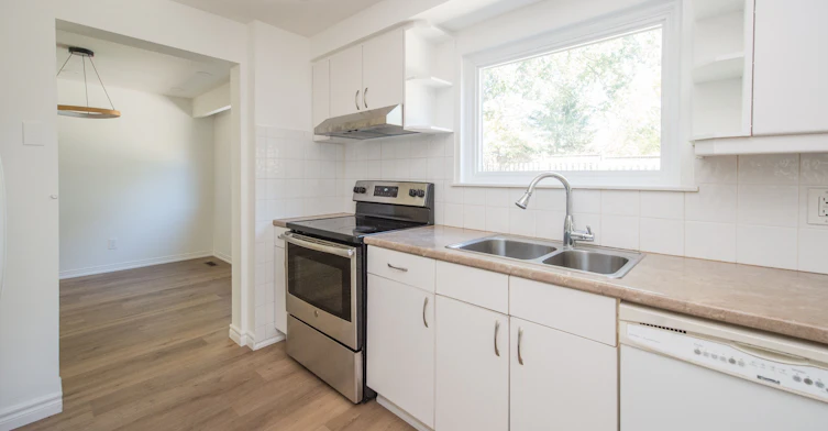 193 Chebucto Drive E, Oakville, ON, L6J 5R1 - 23