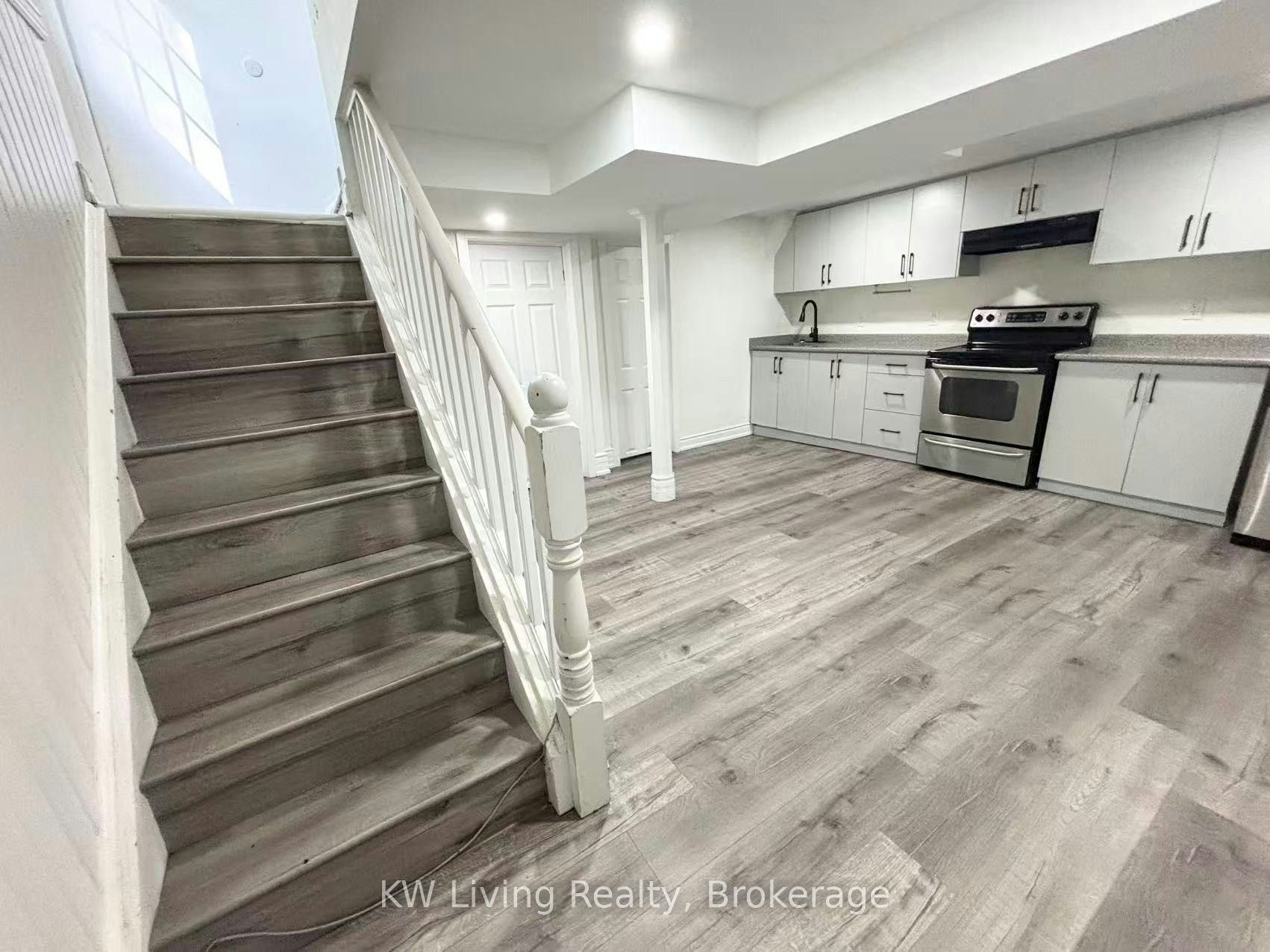 Basement-18 Jensen Square, Brampton, ON, L6S 2N2 5