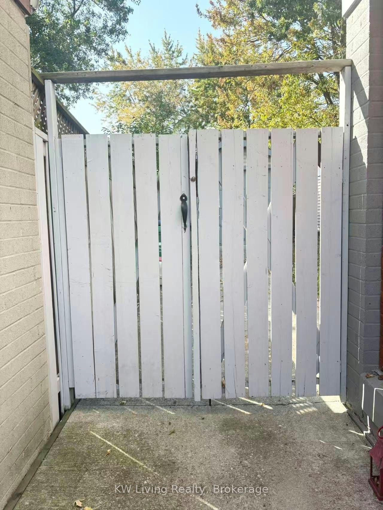 Basement-18 Jensen Square, Brampton, ON, L6S 2N2 1