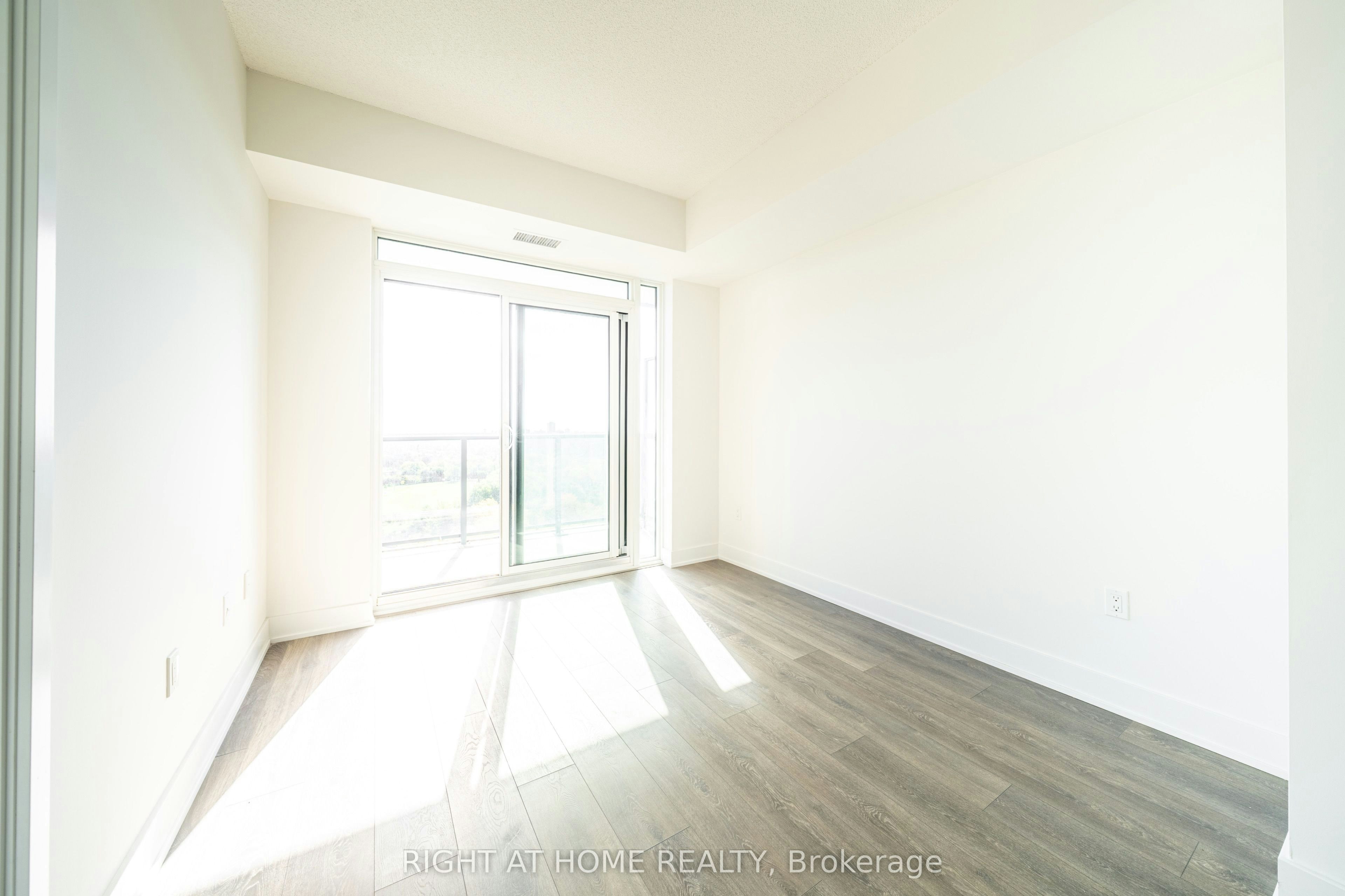 1310-204 Burnhamthorpe Road E, Mississauga, ON, L5A 0B3 - 9