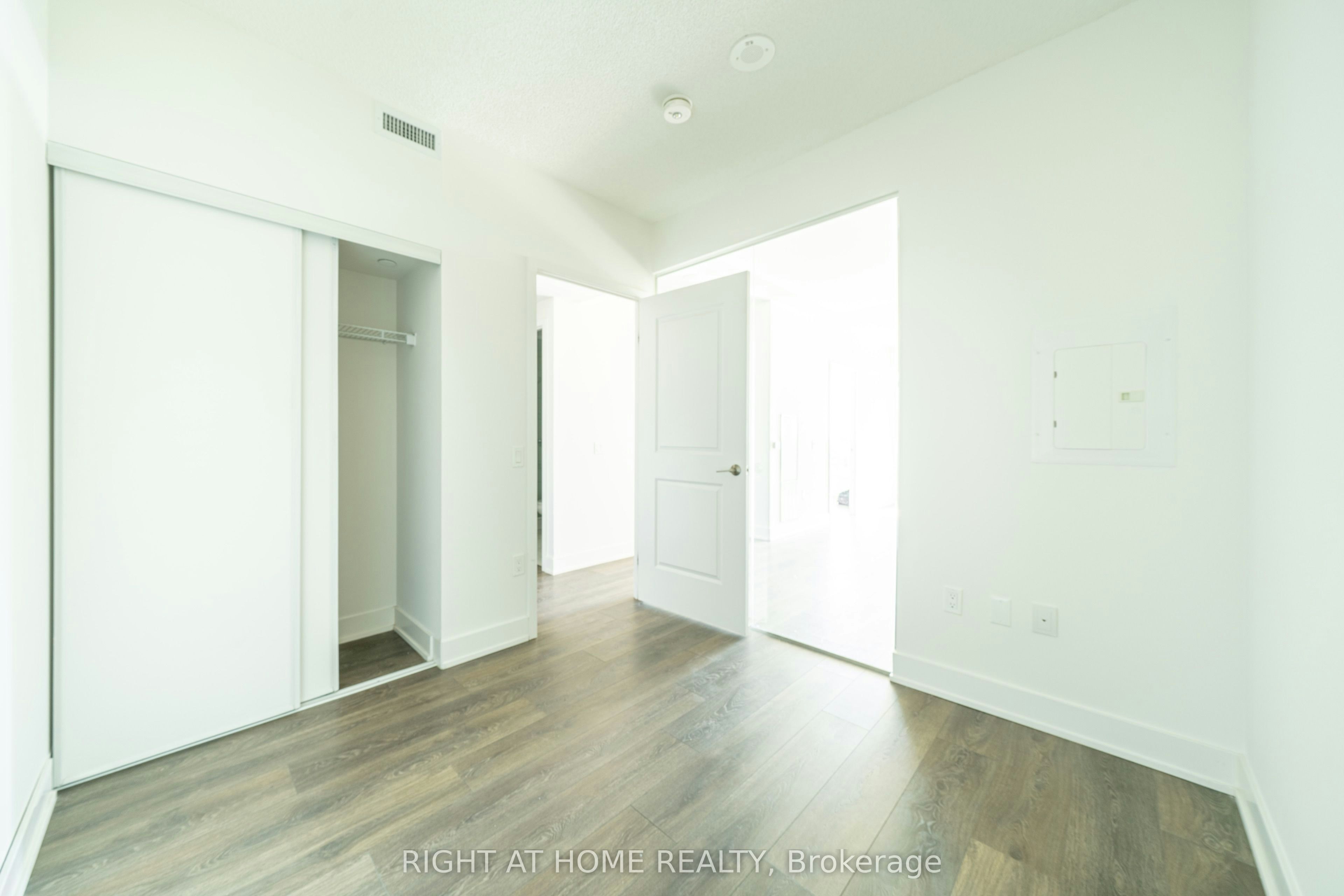 1310-204 Burnhamthorpe Road E, Mississauga, ON, L5A 0B3 - 16