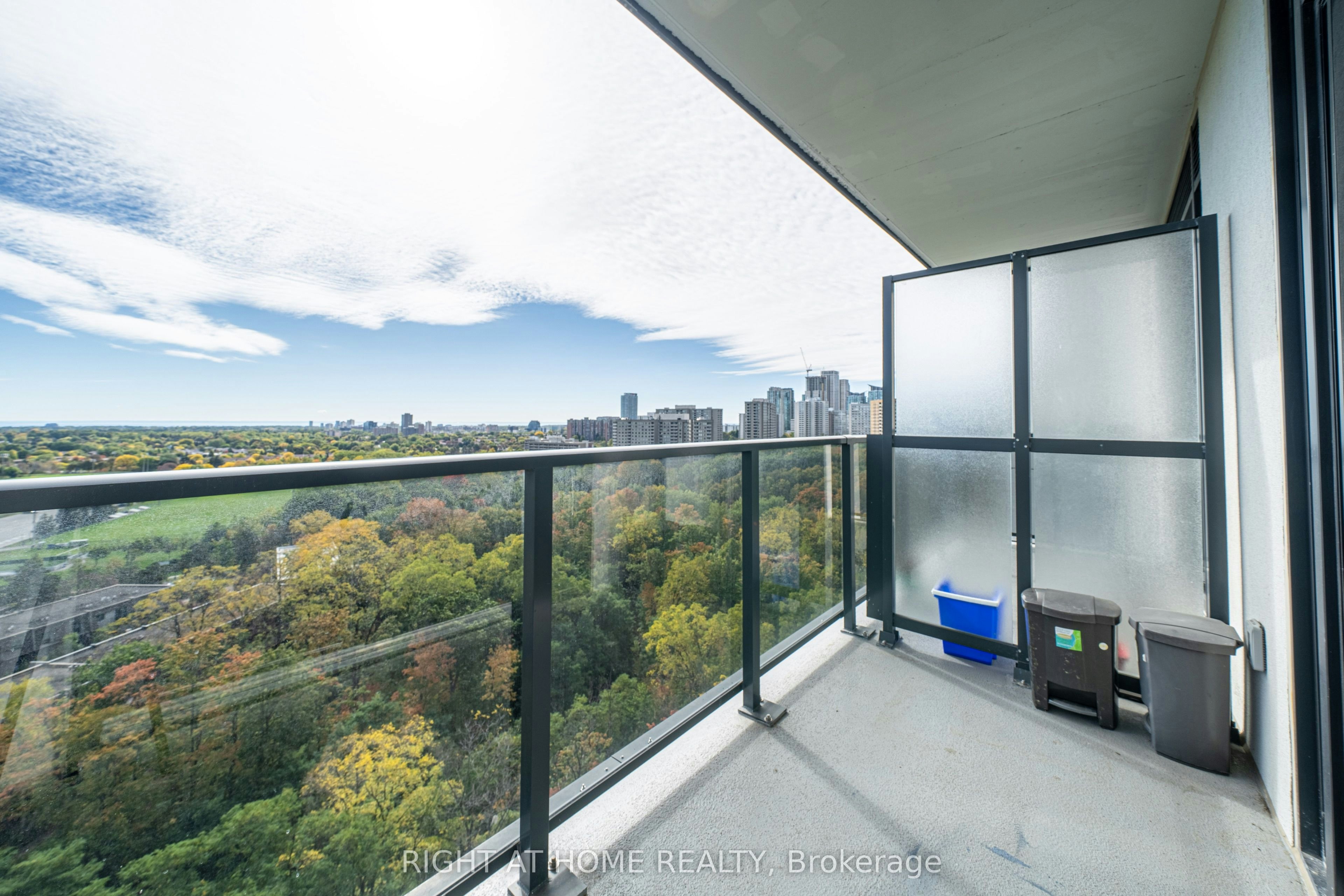 1310-204 Burnhamthorpe Road E, Mississauga, ON, L5A 0B3 - 23