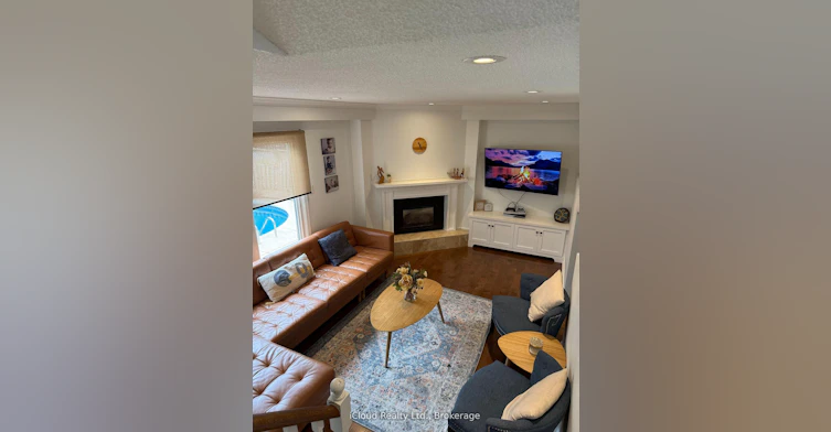 2067 Hunters Wood Drive, Burlington, ON, L7M 2T1 - 5