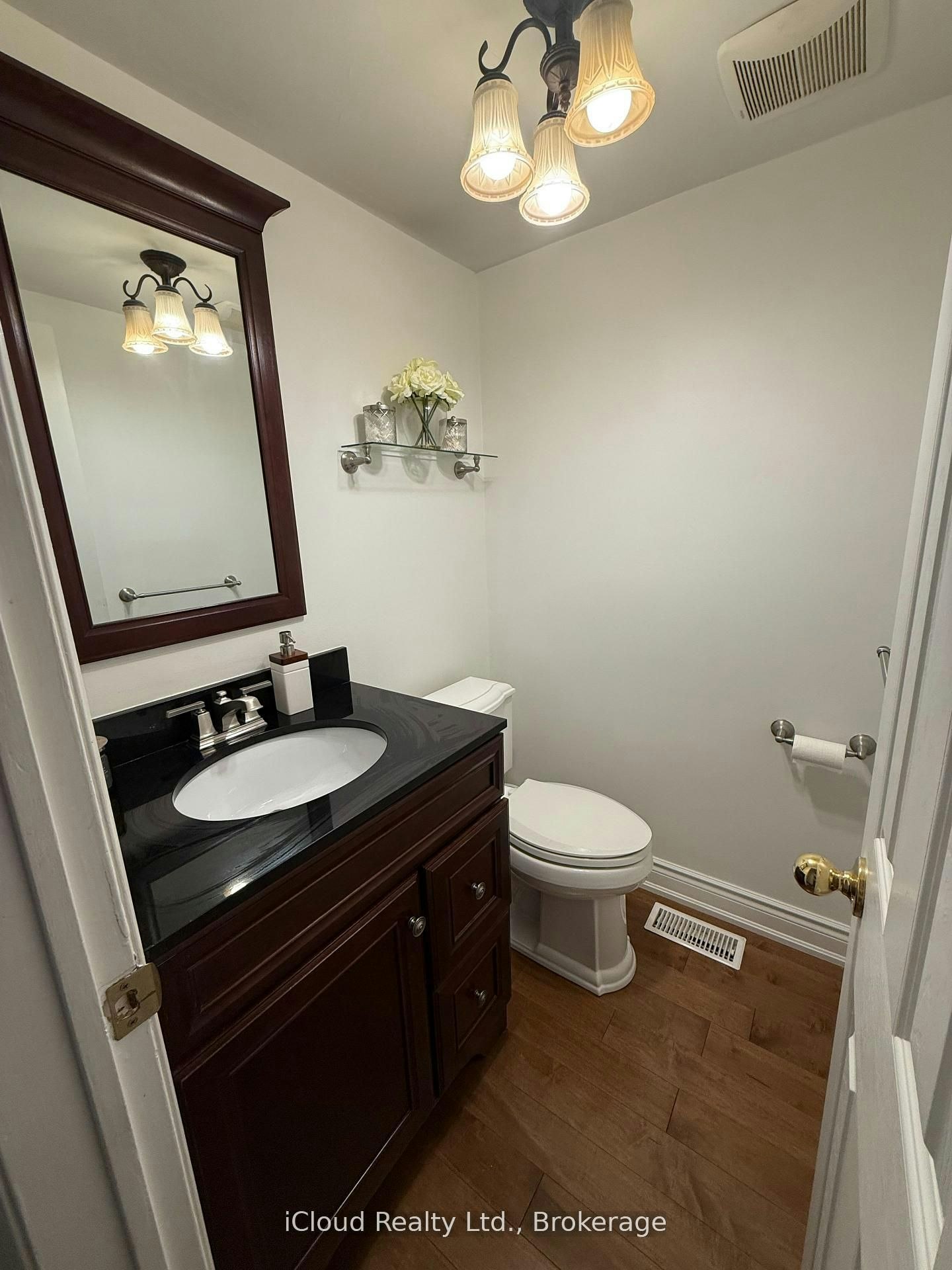 2067 Hunters Wood Drive, Burlington, ON, L7M 2T1 - 11