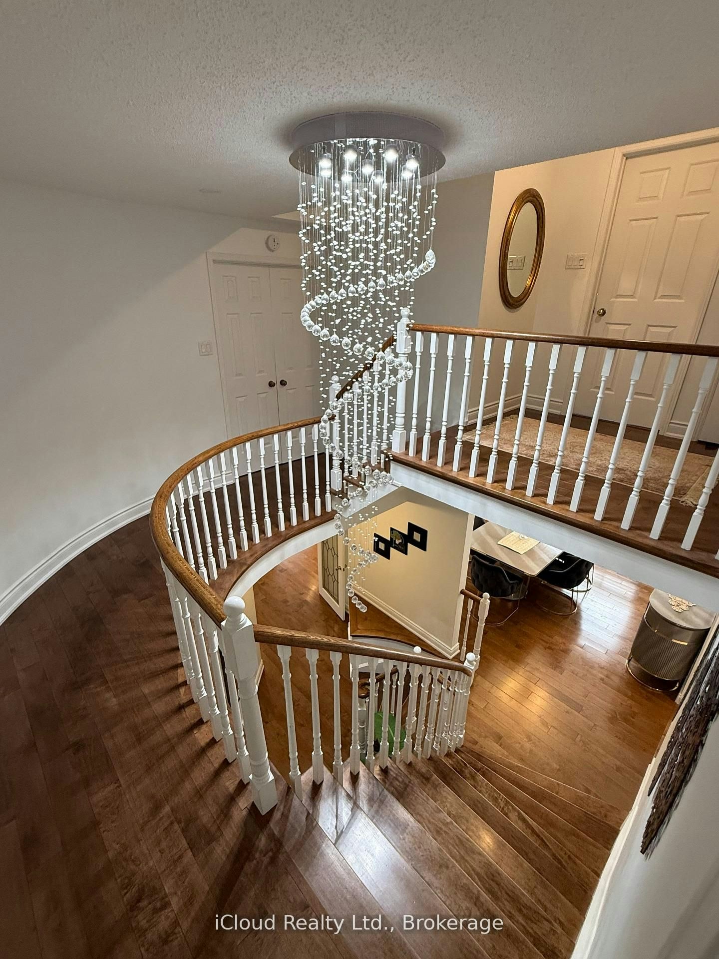 2067 Hunters Wood Drive, Burlington, ON, L7M 2T1 - 12