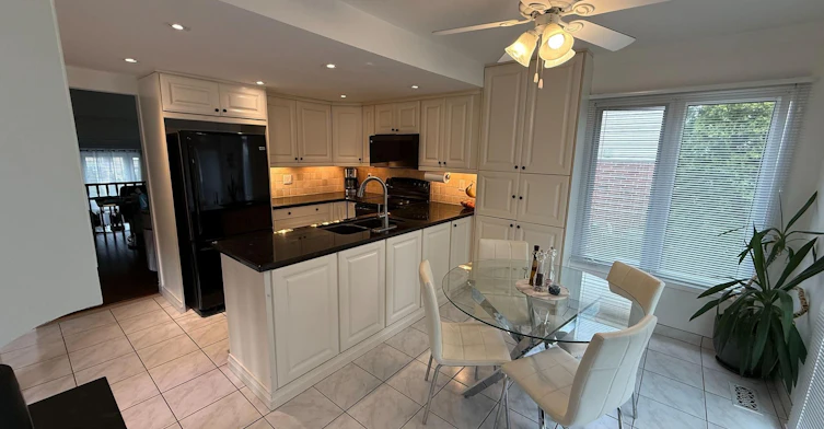 2067 Hunters Wood Drive, Burlington, ON, L7M 2T1 - 8