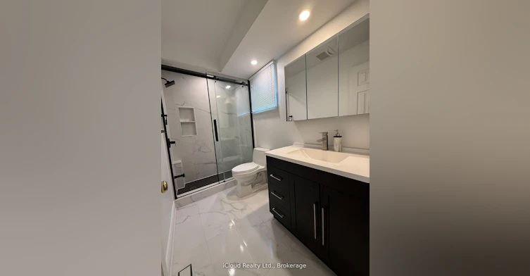 2067 Hunters Wood Drive, Burlington, ON, L7M 2T1 - 14