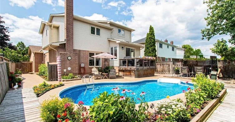 2067 Hunters Wood Drive, Burlington, ON, L7M 2T1 - 23