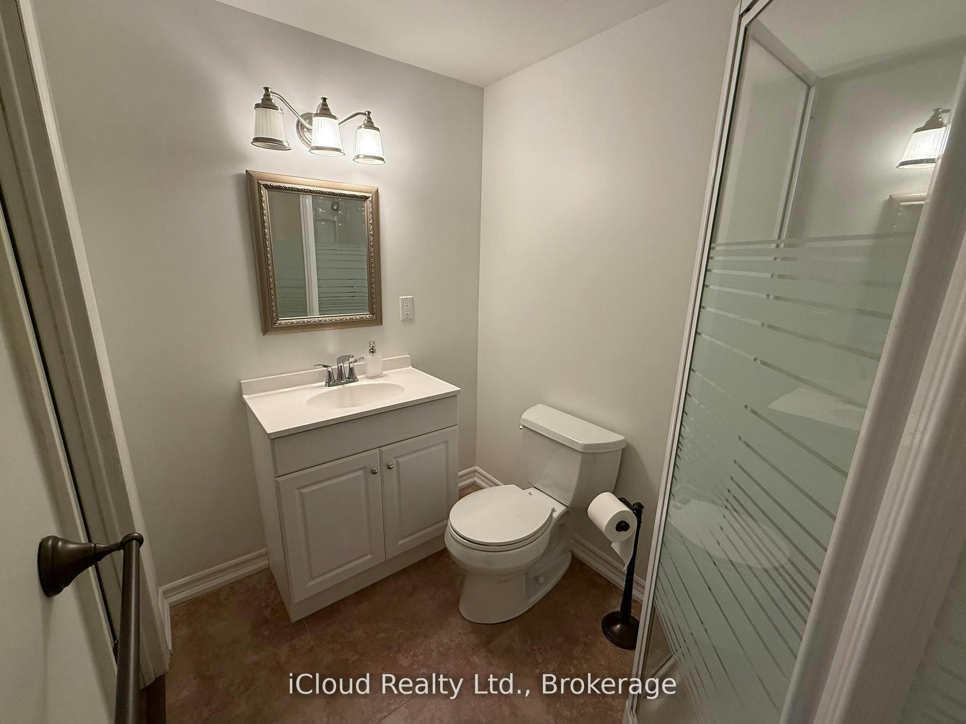 2067 Hunters Wood Drive, Burlington, ON, L7M 2T1 - 21