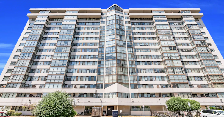 306-21 Markbrook Lane N, Toronto, ON, M9V 5E4 - 4