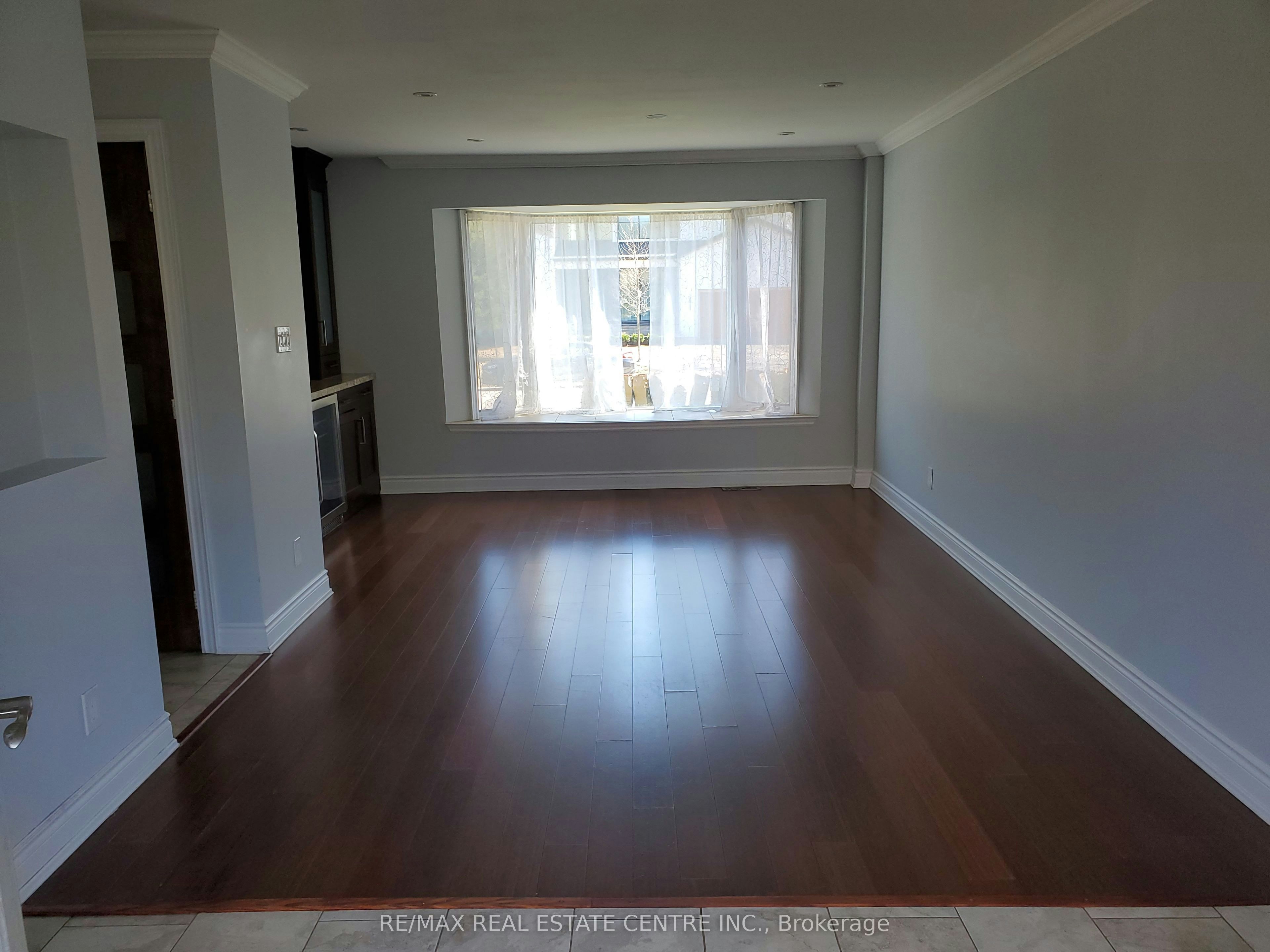 1077 Selby Avenue, Oakville, ON, L6L 2M4 - 15