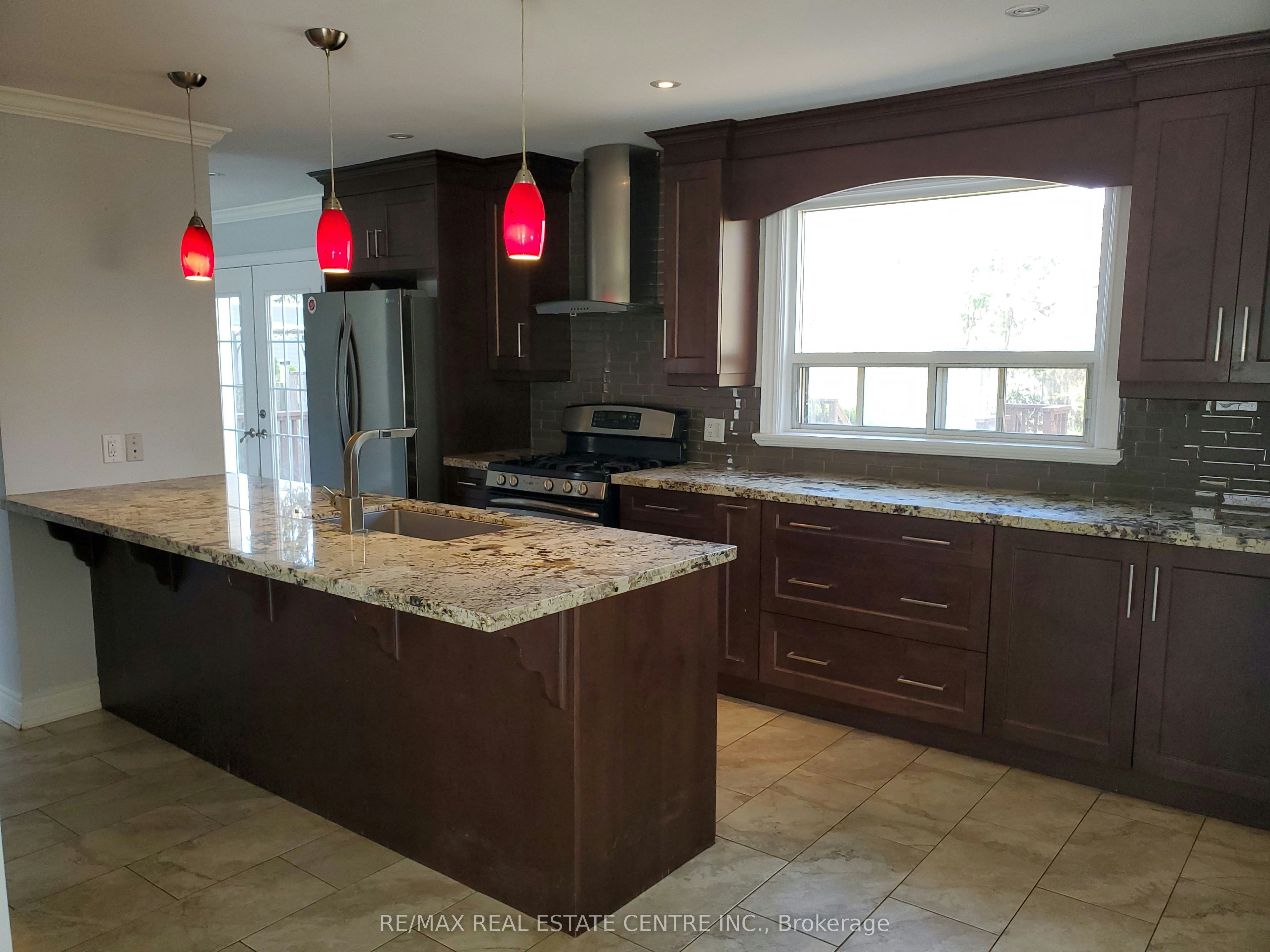 1077 Selby Avenue, Oakville, ON, L6L 2M4 - 8